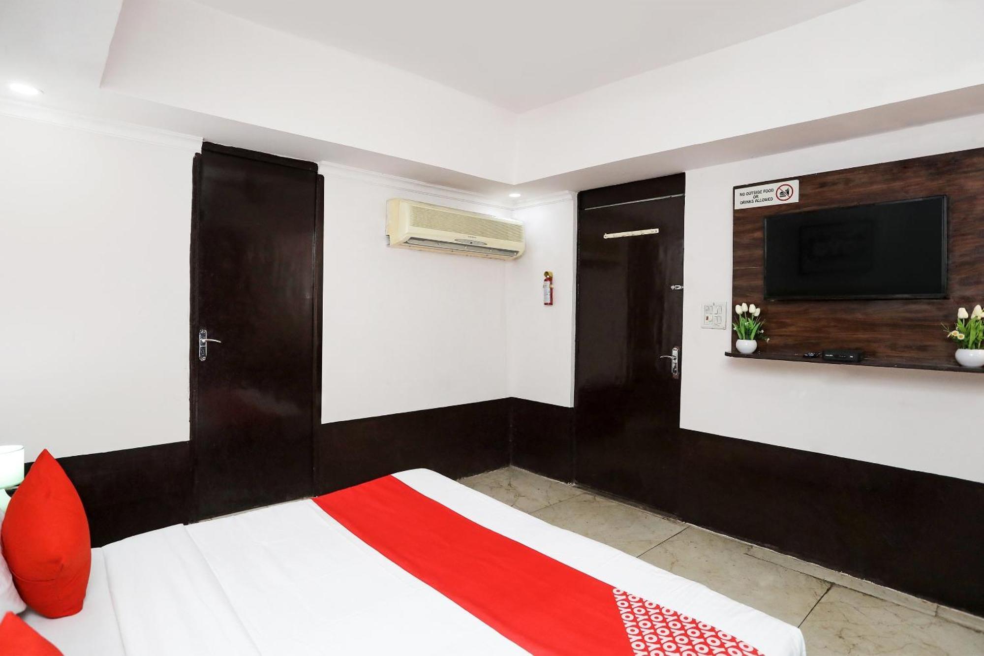 Hotel O Ocean Blue Residency Near Vs Mall نيودلهي المظهر الخارجي الصورة