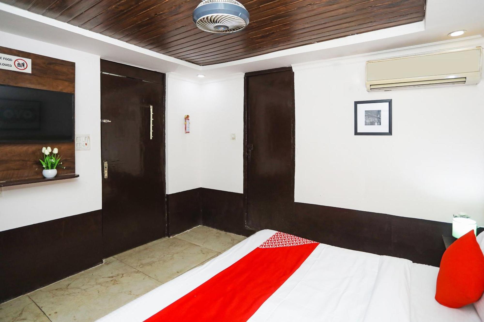 Hotel O Ocean Blue Residency Near Vs Mall نيودلهي المظهر الخارجي الصورة