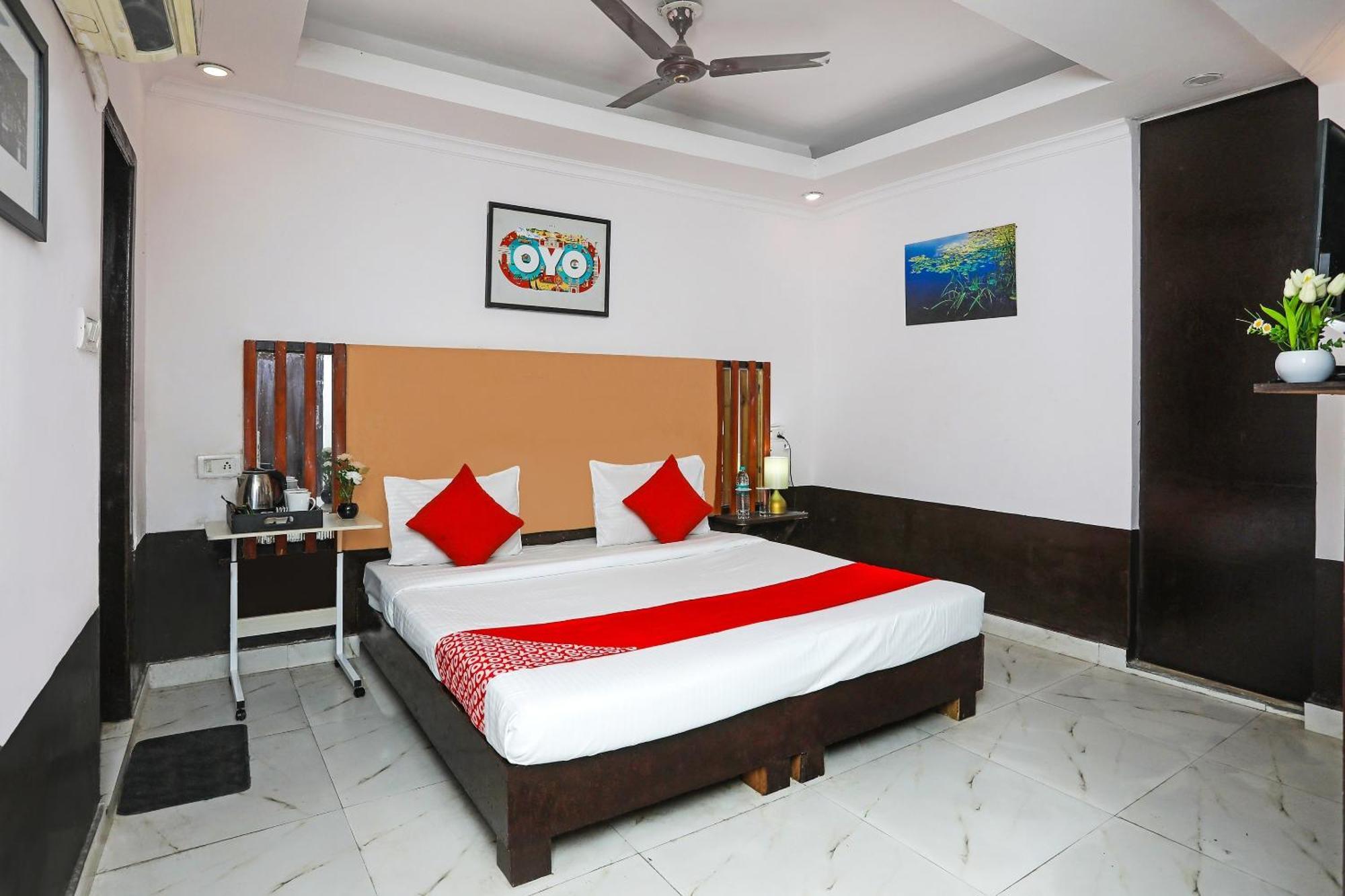 Hotel O Ocean Blue Residency Near Vs Mall نيودلهي المظهر الخارجي الصورة